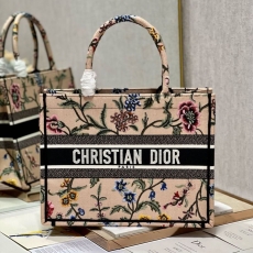 Christian Dior Shopping Bags